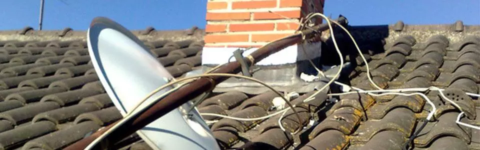 Cuidado con tu torreta de antena de TV, el viento y un mal estado de mantenimiento puede ser fatal